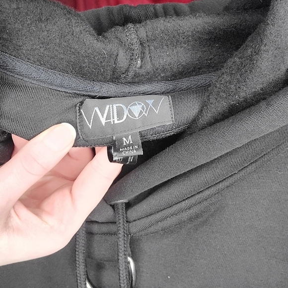 House of Widow Cropped Hoodie🖤❤️ - Picture 8 of 8